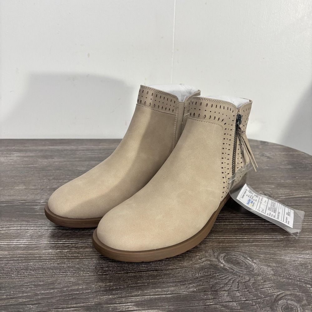 New! Denver Hayes Leigh Booties Womens Size 8 Beige Ankle Zip Tassel Boots